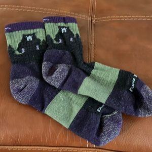 Darn tough crew socks M